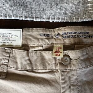 NEW GAP Khakis Tan Women’s Chino shorts